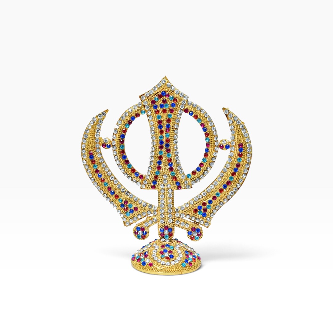 Adorning Khanda Sahib Ji Idol - Image 3